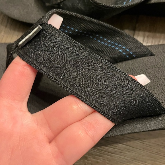 Teva wedge flip flops - Picture 2 of 5